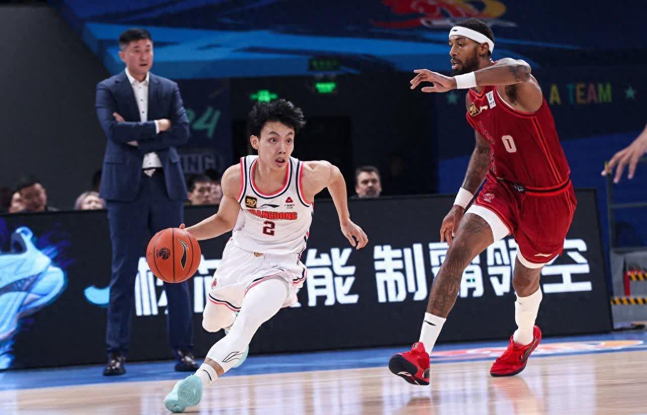 北京客场大胜广州，锁定季后赛席位的简单介绍