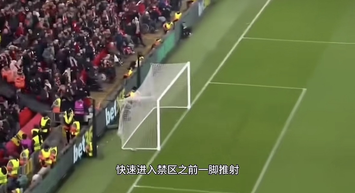 里尔击败对手，守住榜首位置的简单介绍