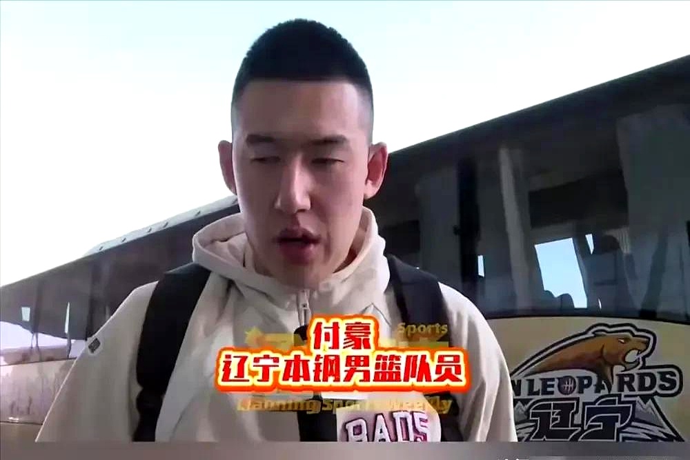-田径赛场上风云突变，金牌争夺无人可料